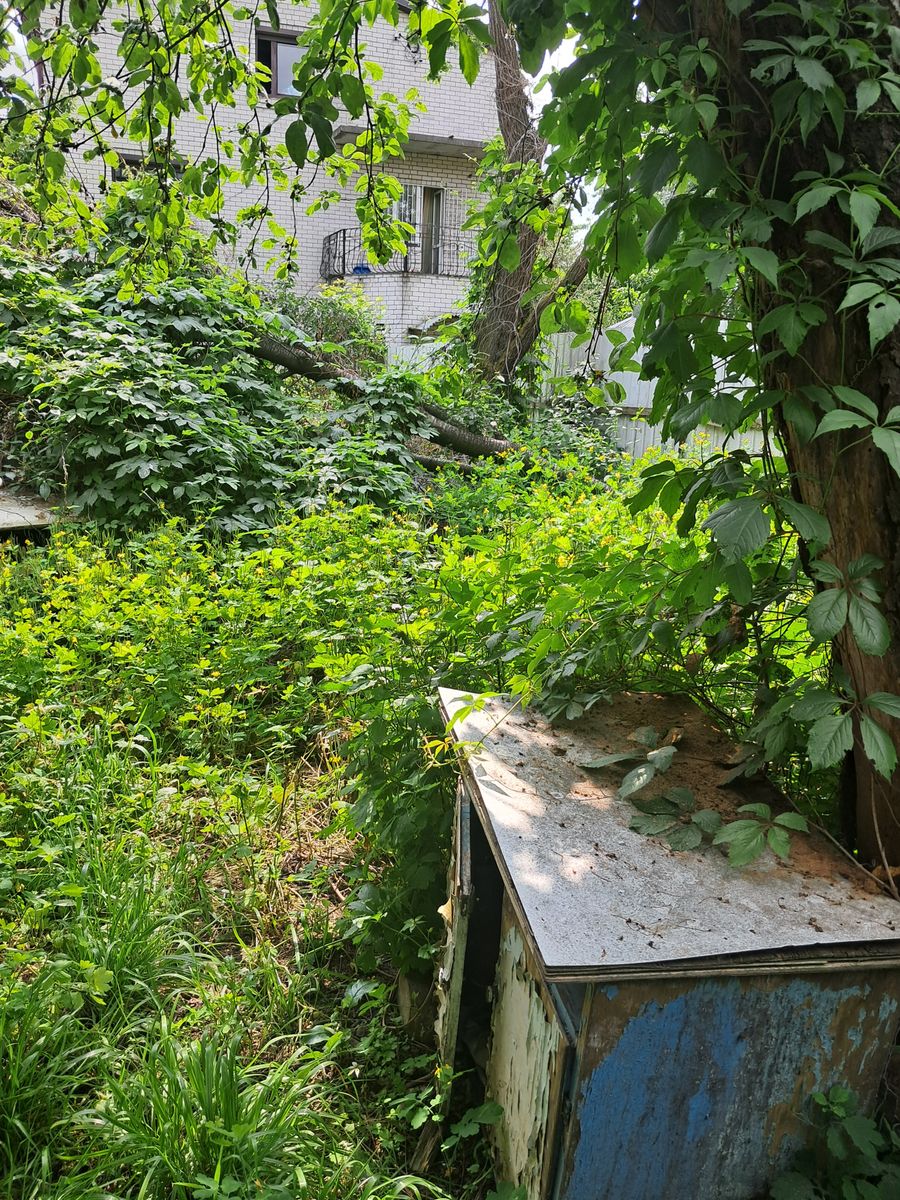1839858395521841