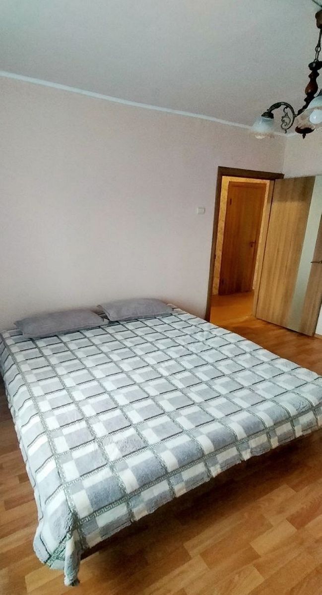 1831007334733842