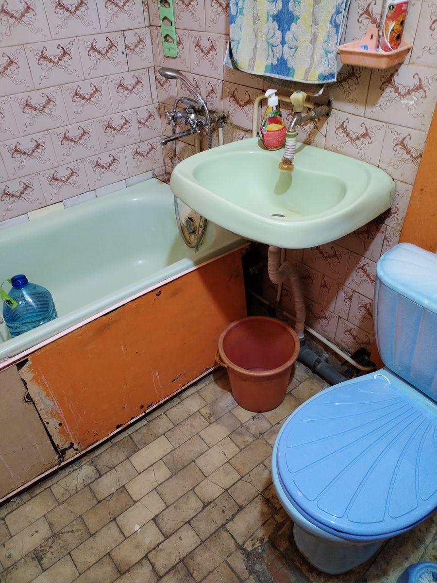 1833348787179843