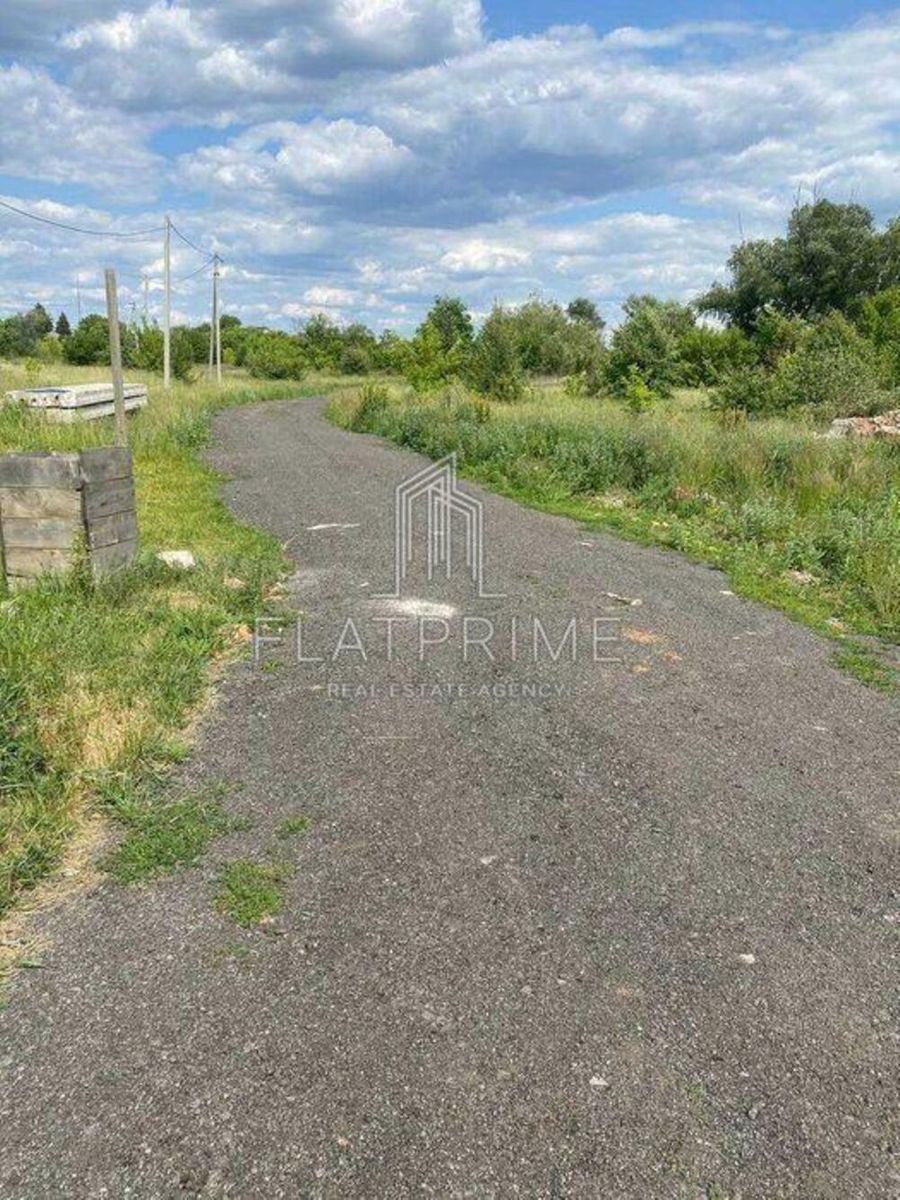 1836518537339843