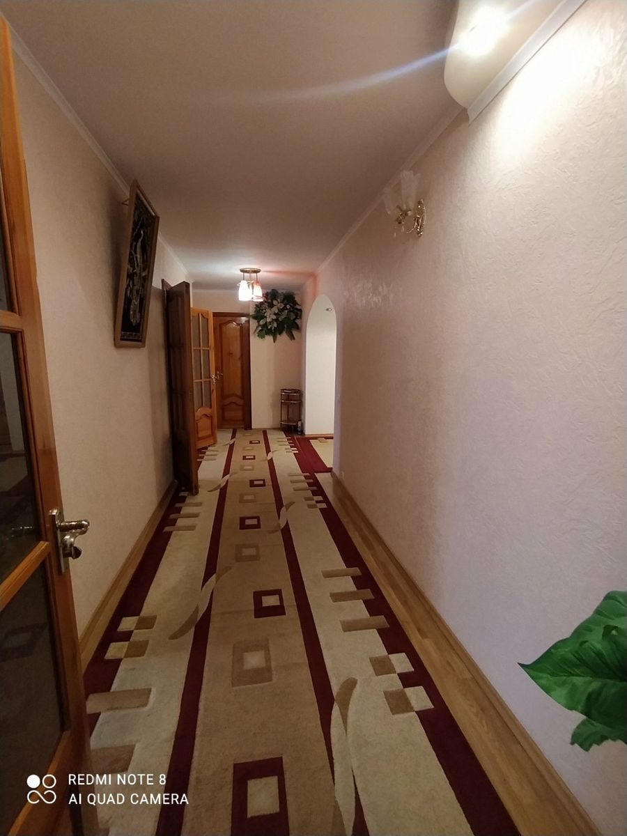 1753303299641844