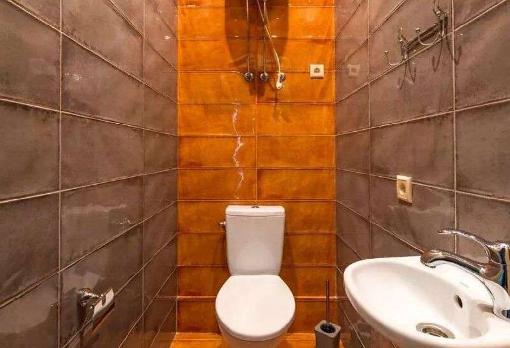1842239866898844