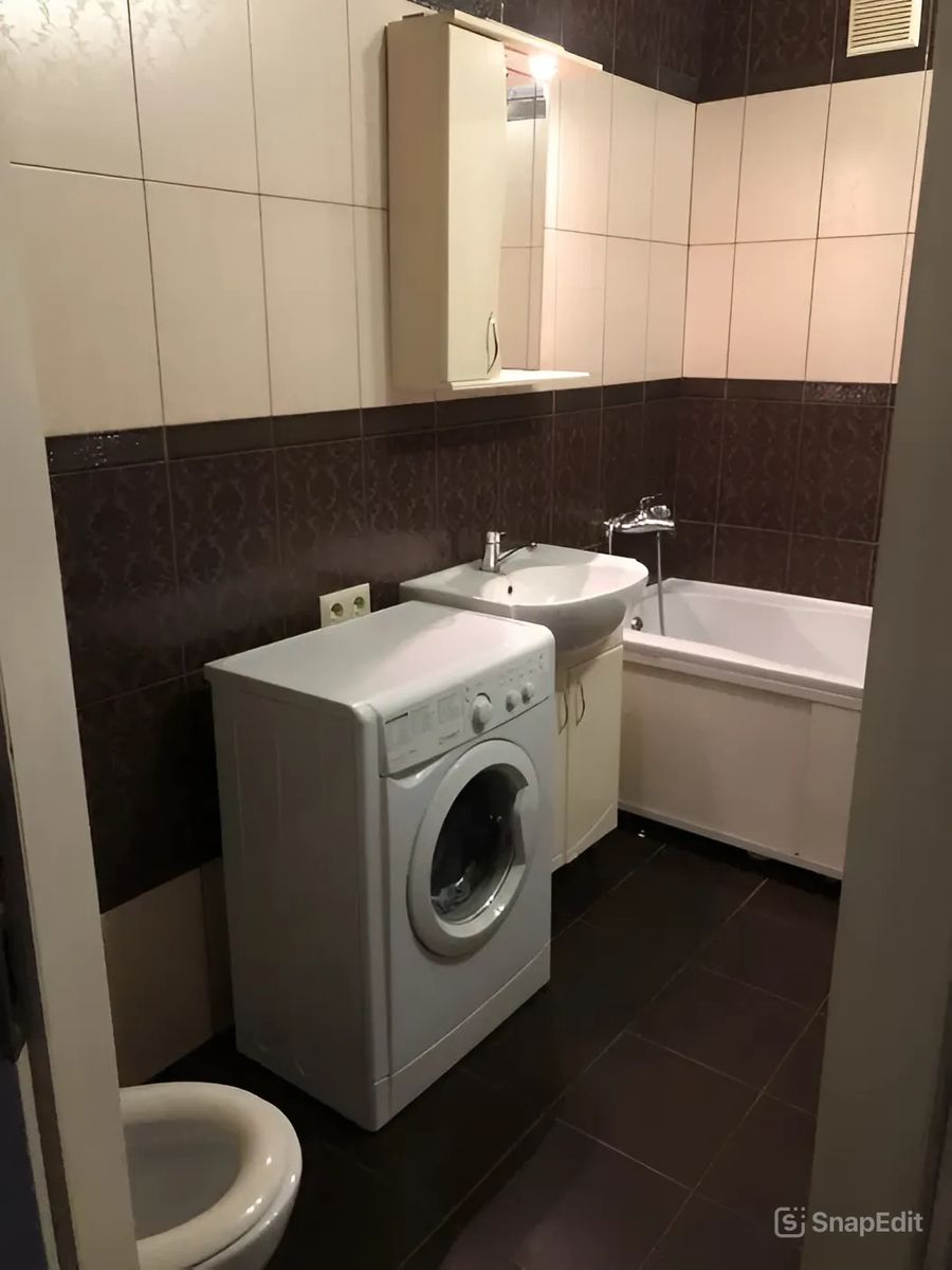 1829548105493846