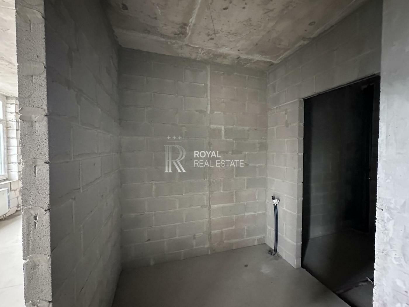 1829565620641846