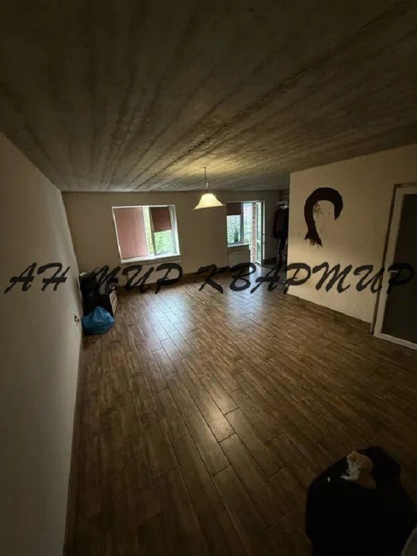 1838626613277846