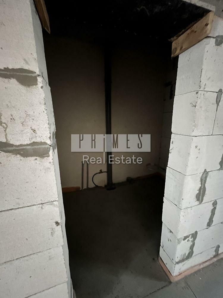 1835708475880847