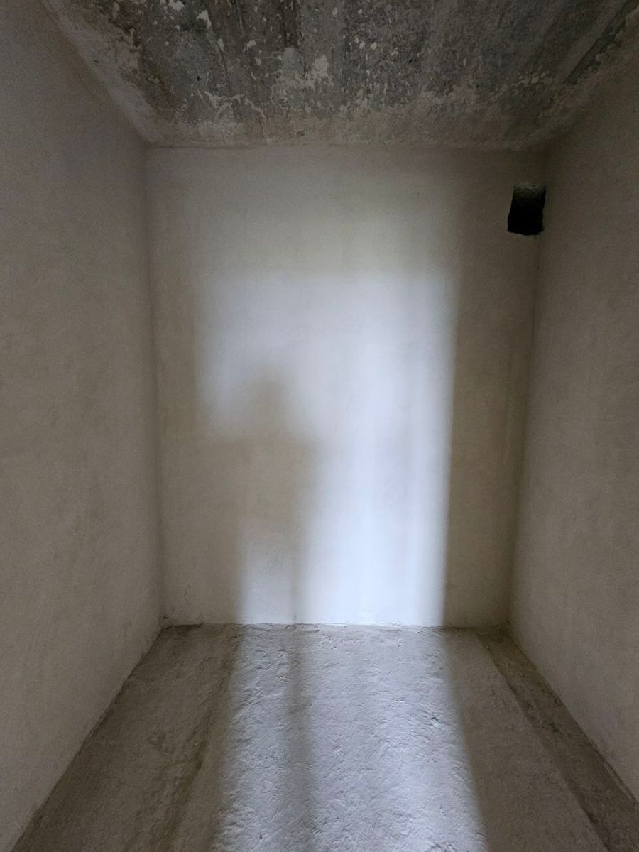 1833276205567848