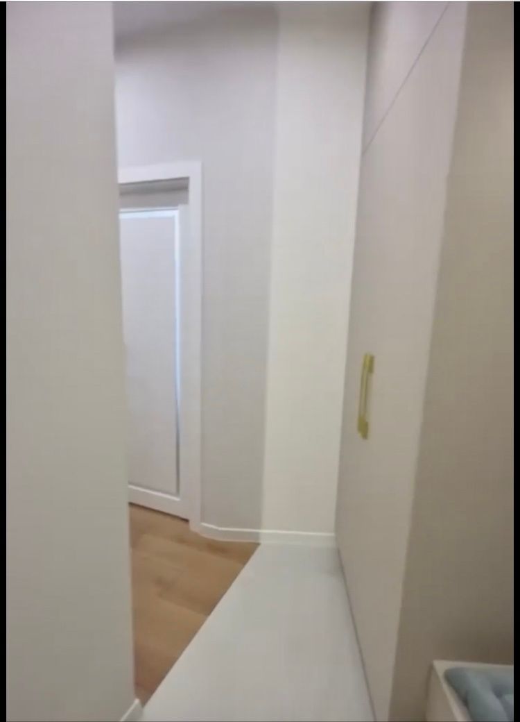 1836816777206848
