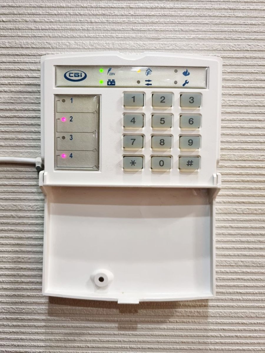 1735897902607850