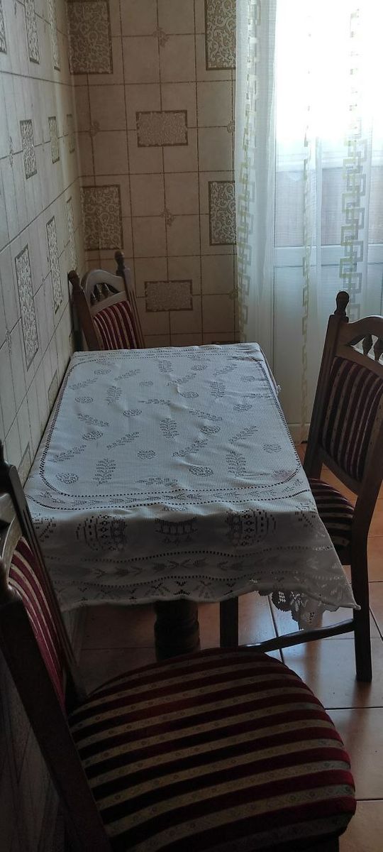 1836876901402850