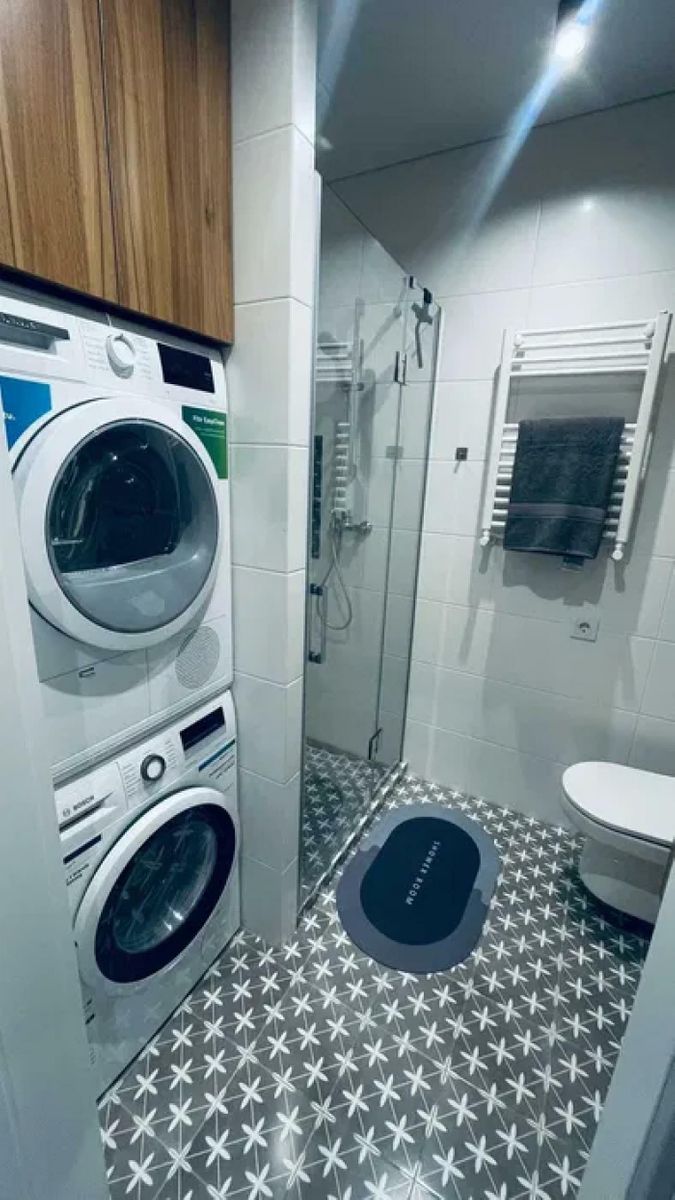 1830993656478851