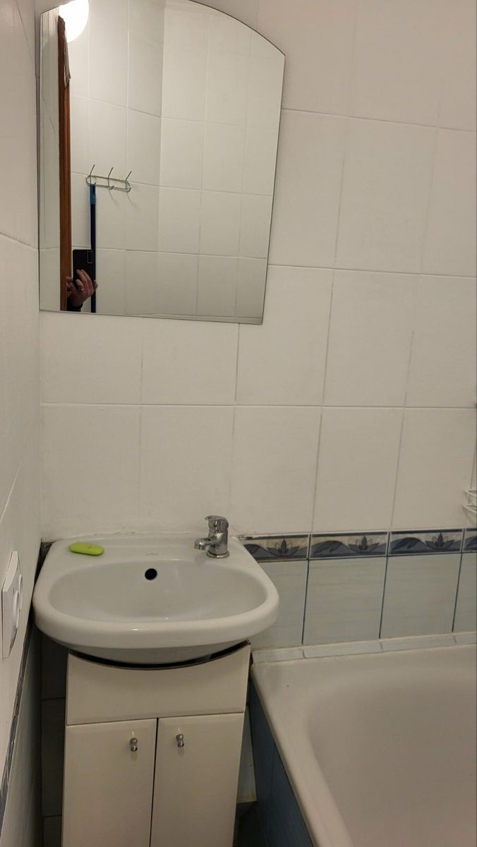 1831905655027851