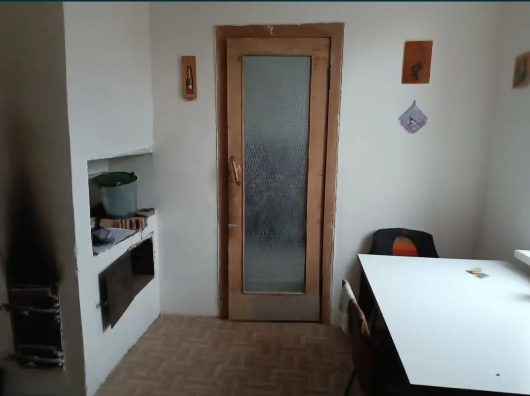 1834806773623851