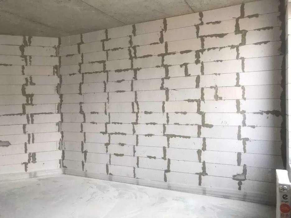1831459738112853