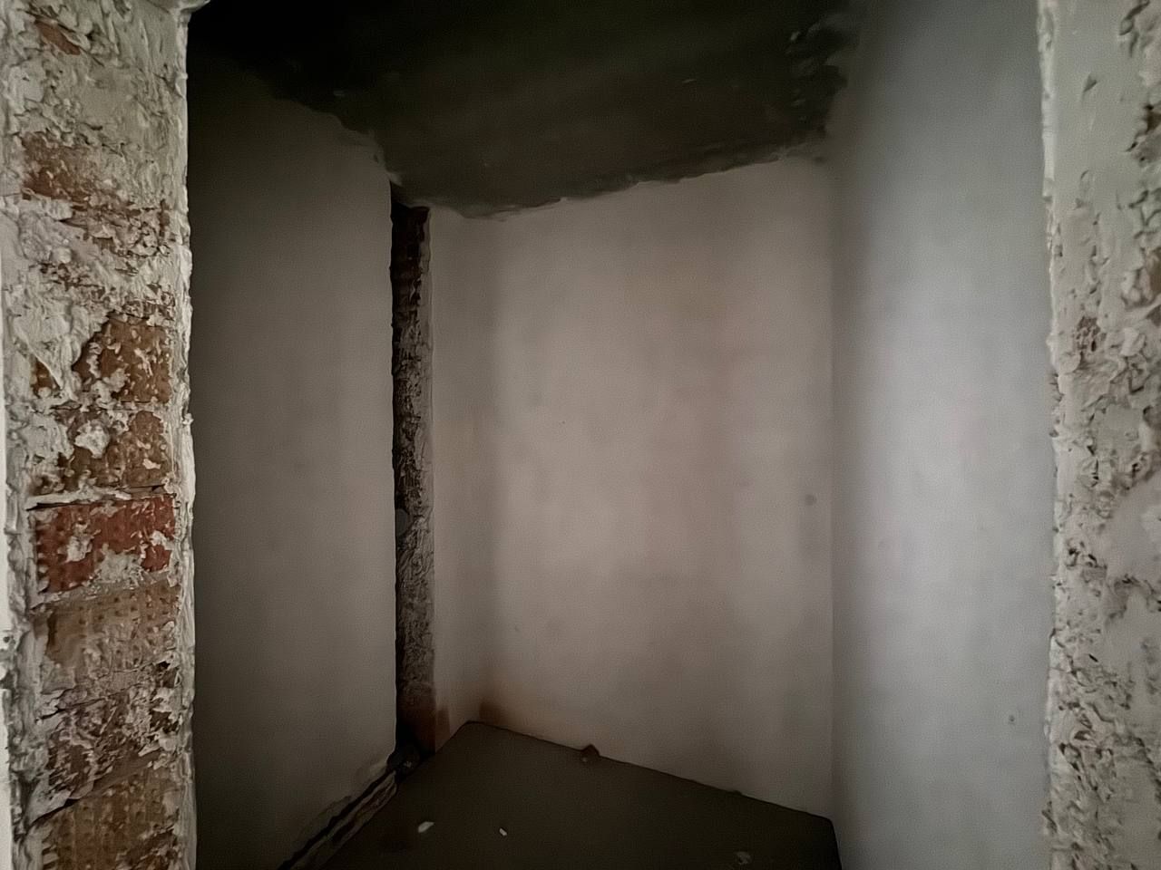 1842254235243854