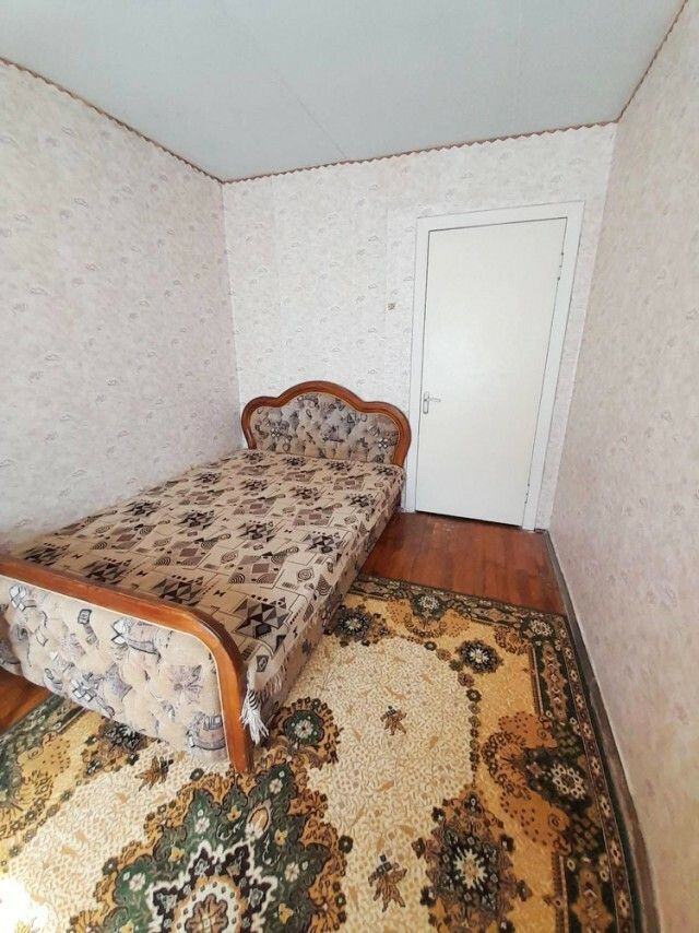 1835635275574856