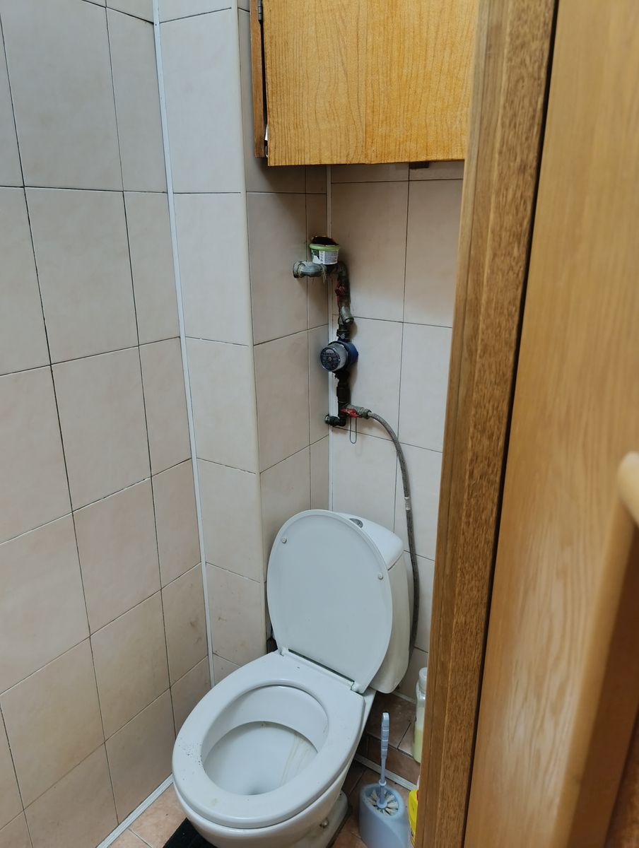 1833628060966857