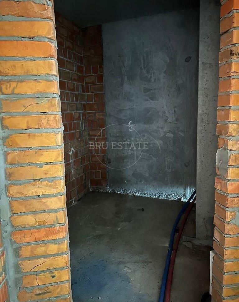 1837078499505857