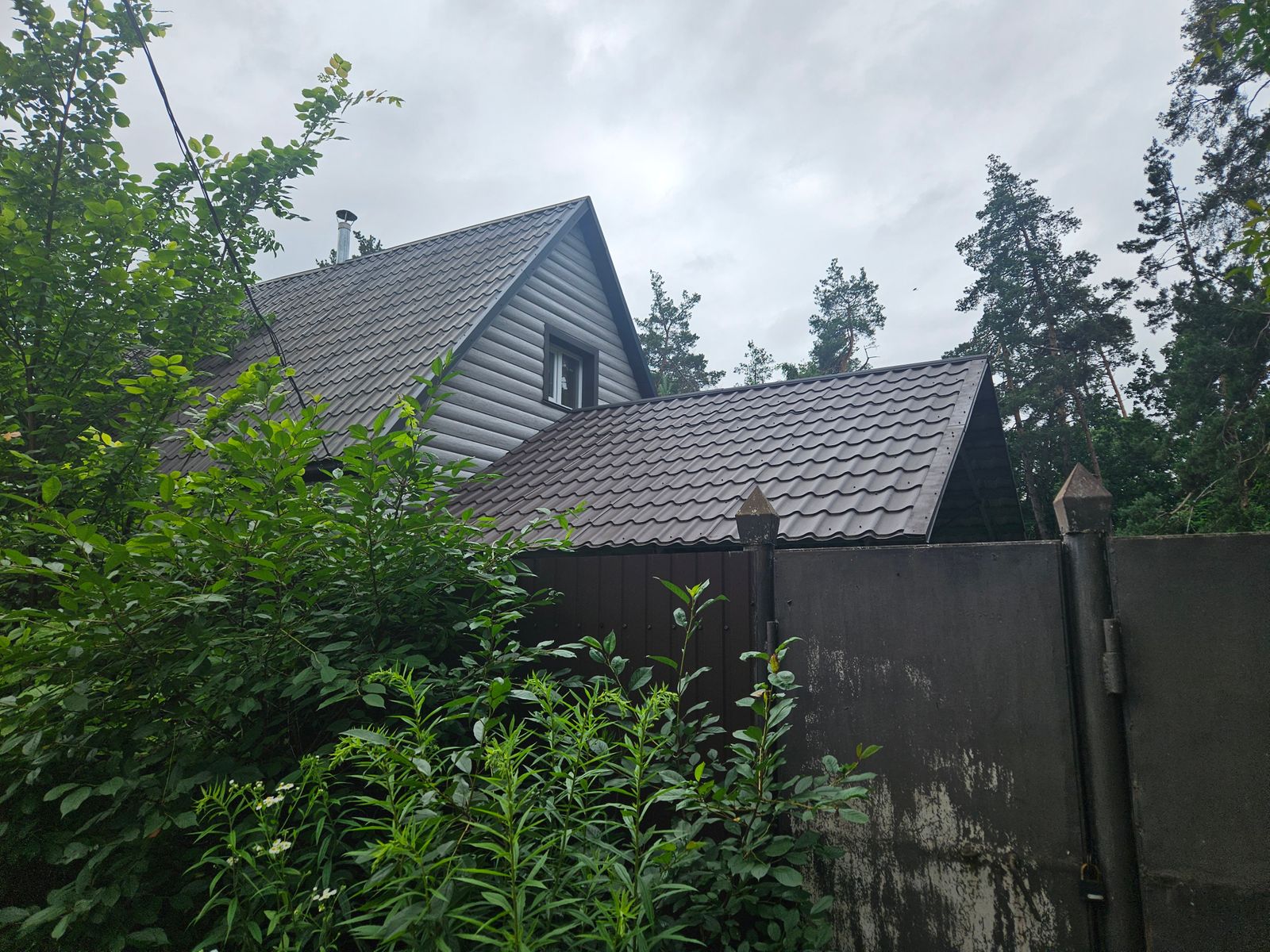 1835574316685858