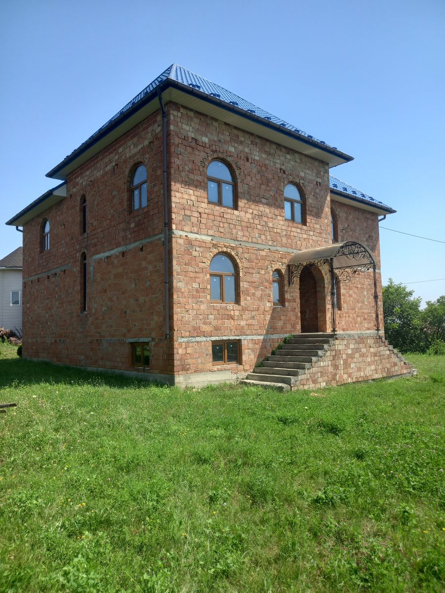 1835997857236860