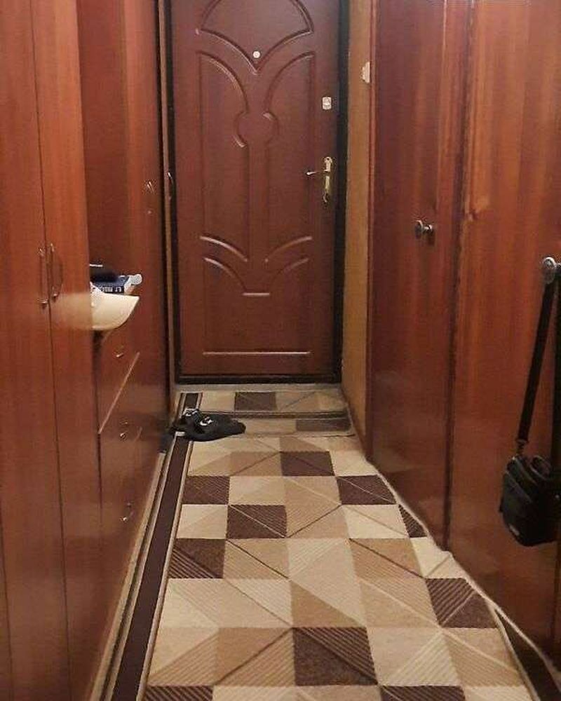 1833395356732861