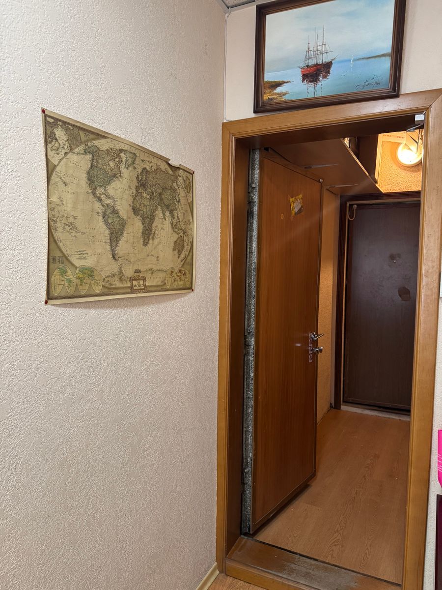 1837372739725861