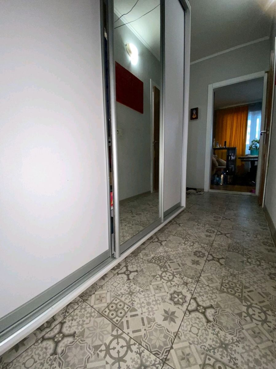 1834259188689863