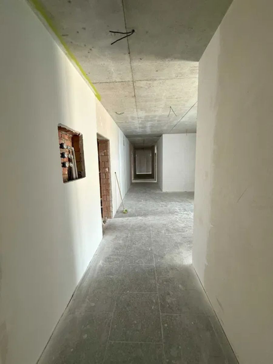 1832090443809865
