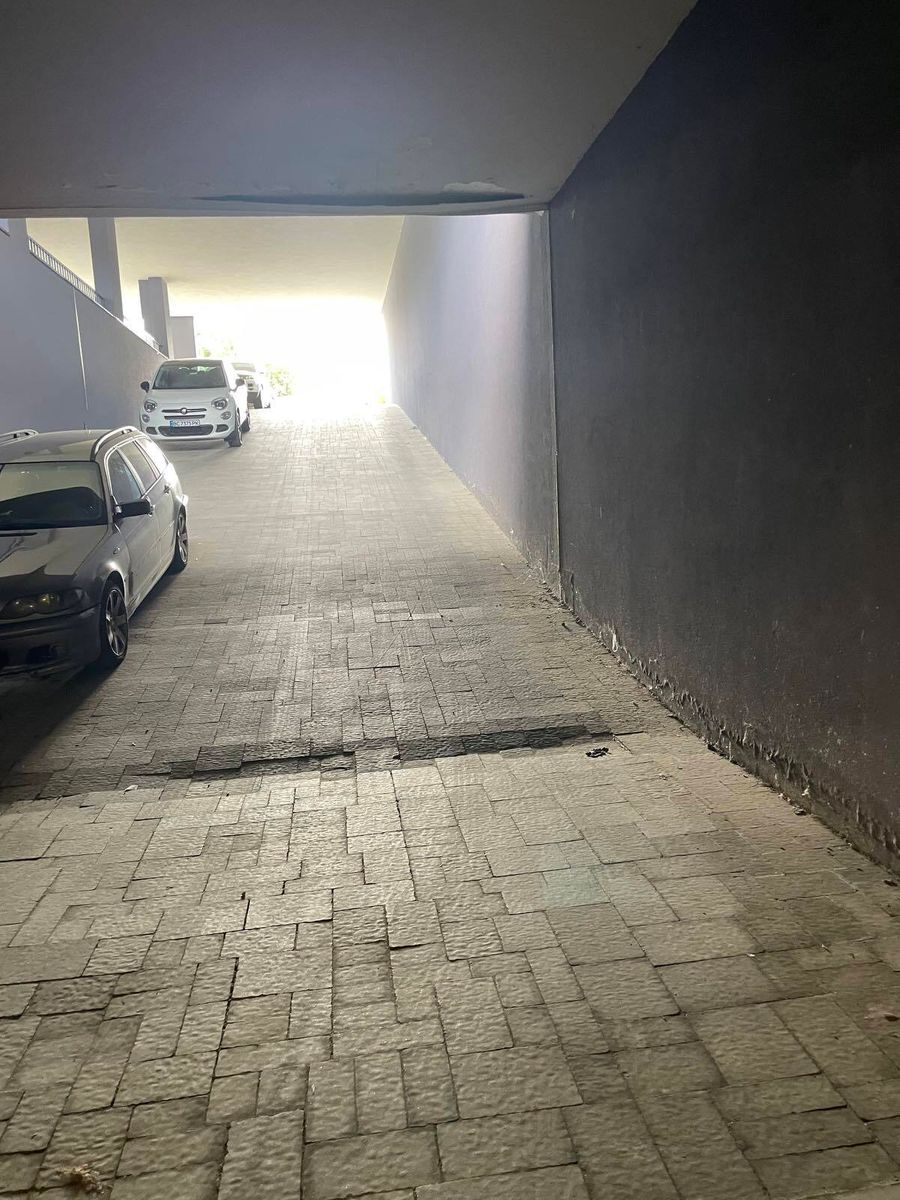 1839599453900865