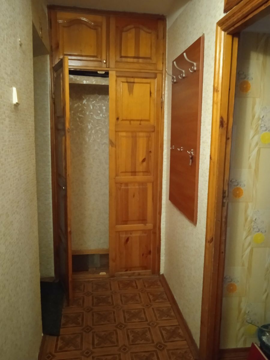 1818888300659866