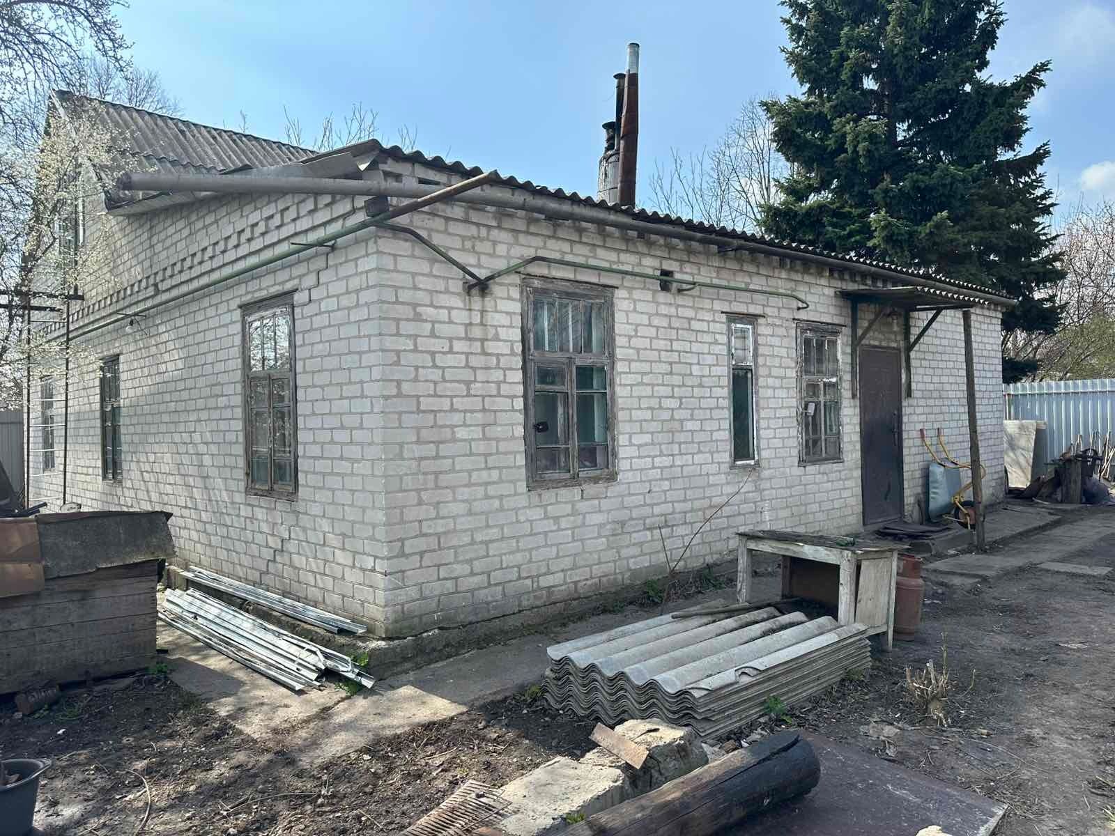 1831010827079867