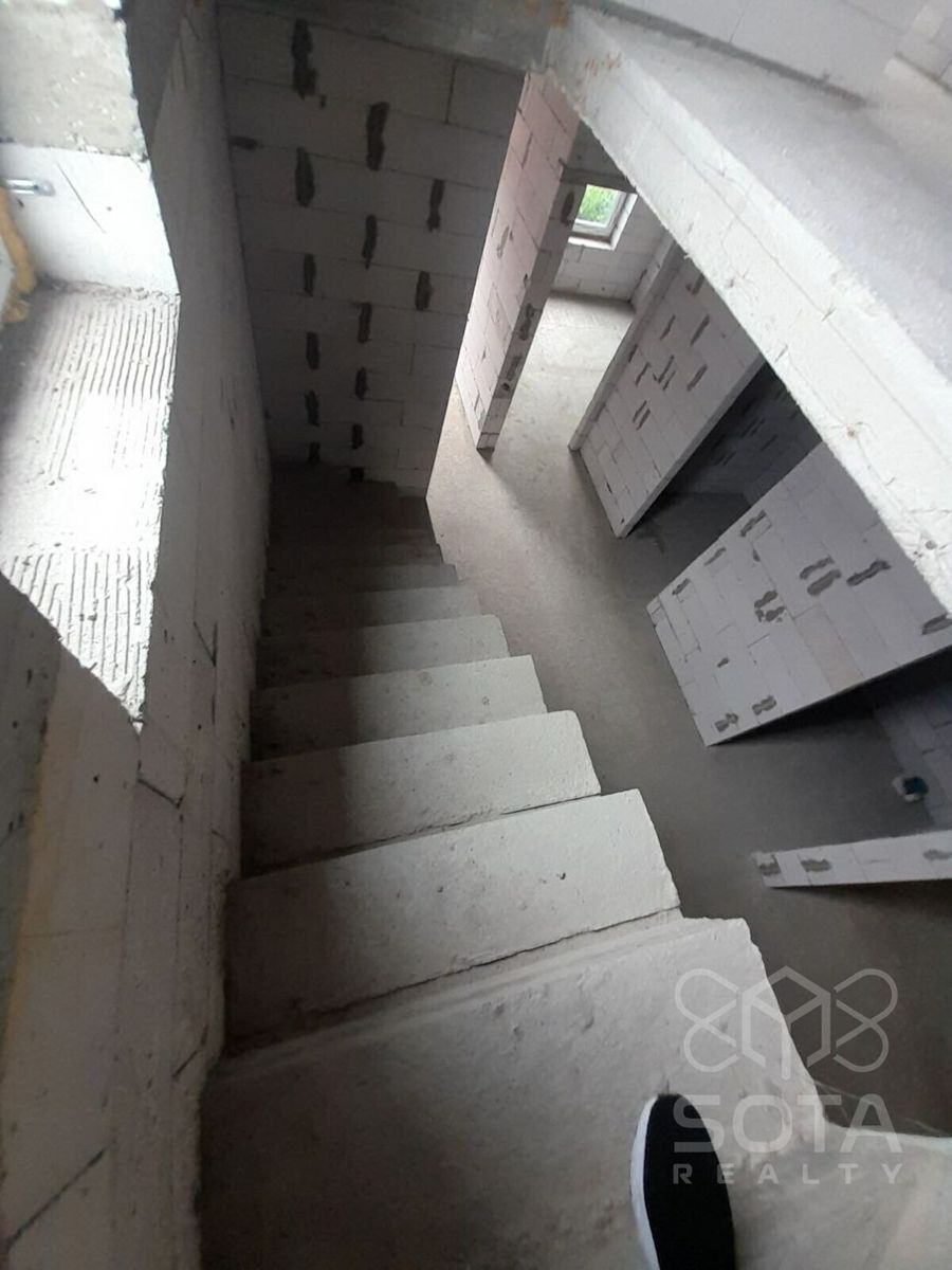 1836841848190867