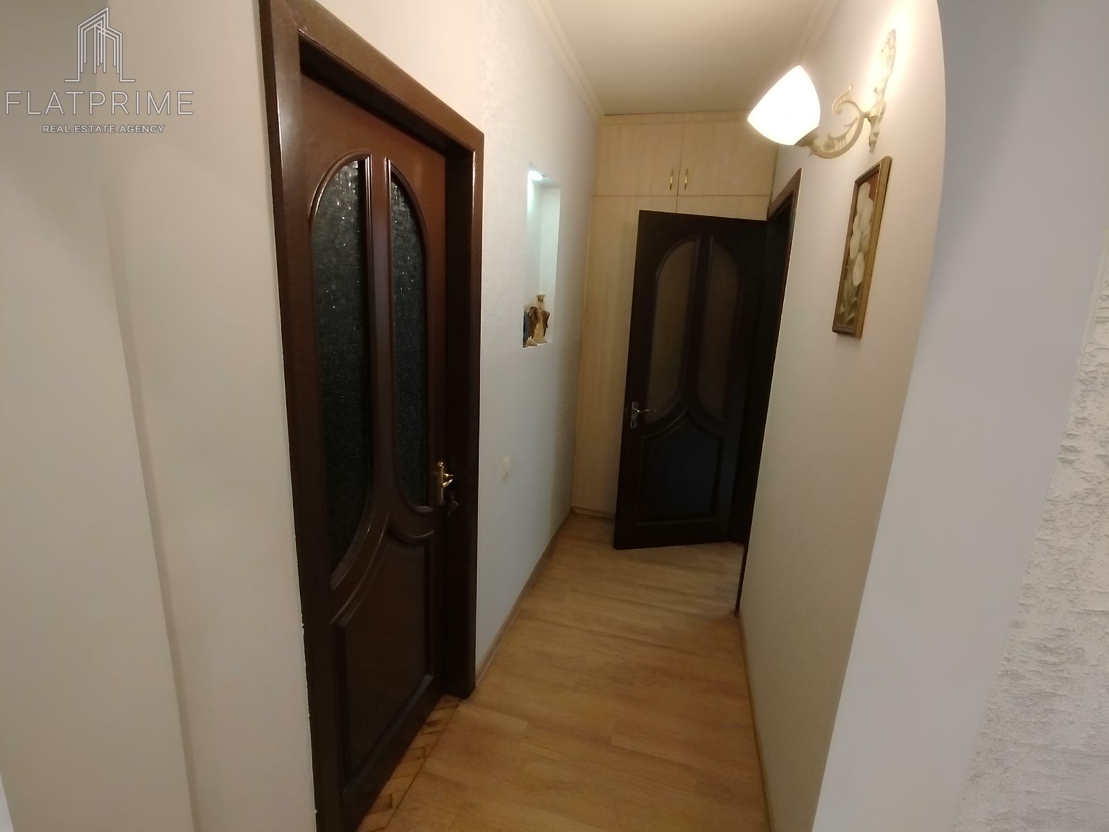 1833539274571868