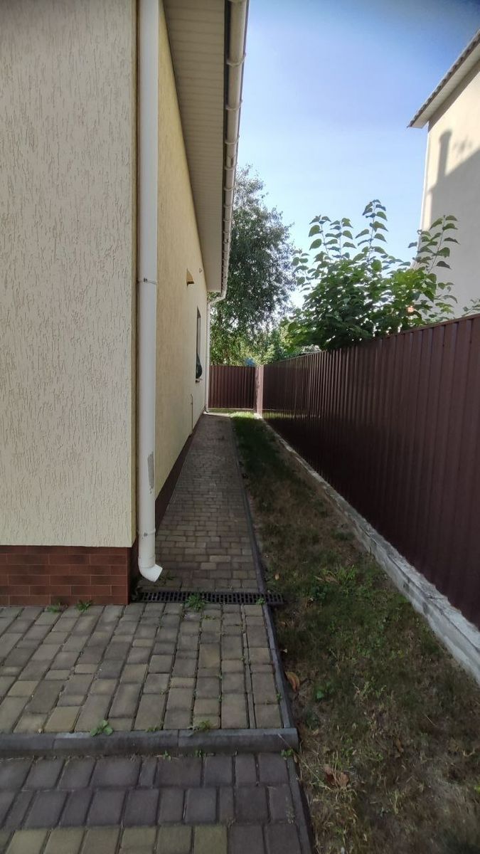 1828185399502087