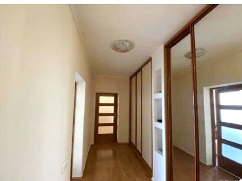 1835286769272087
