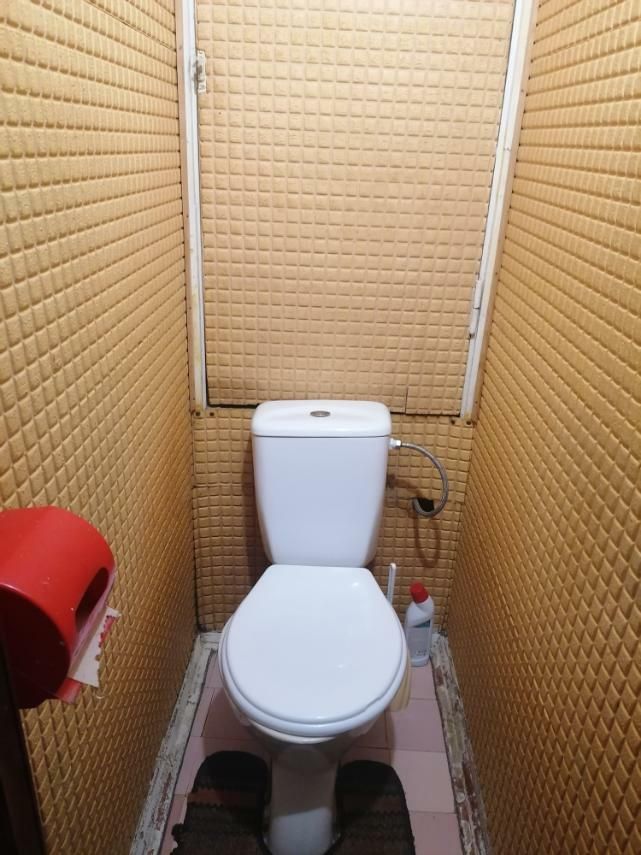 1734646302883871