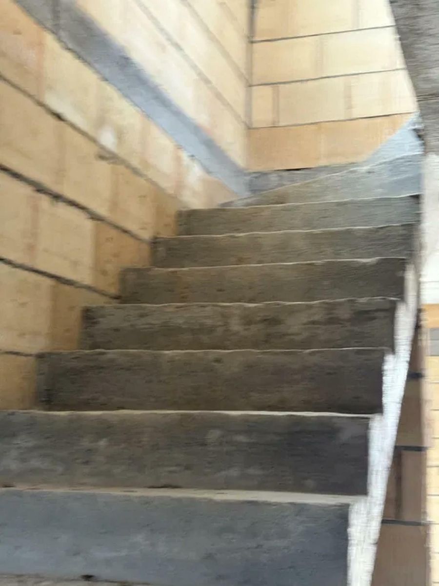 1836717615704873