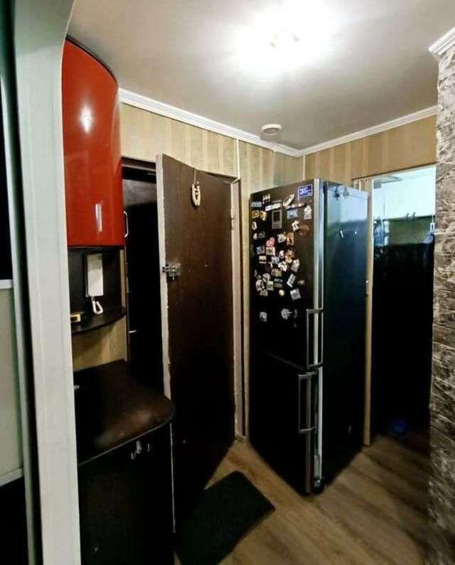 1832734954679874