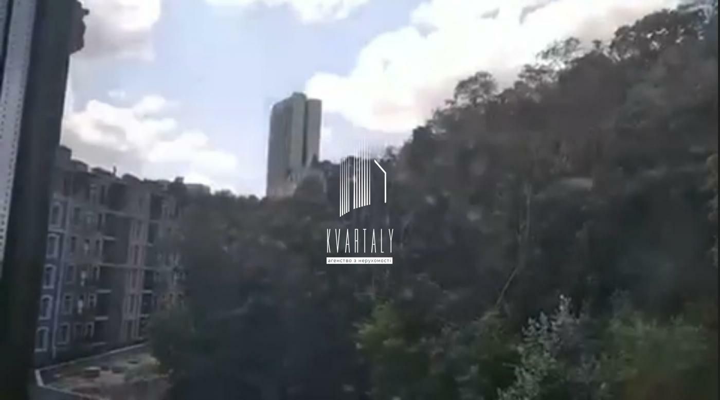 1833164200036875