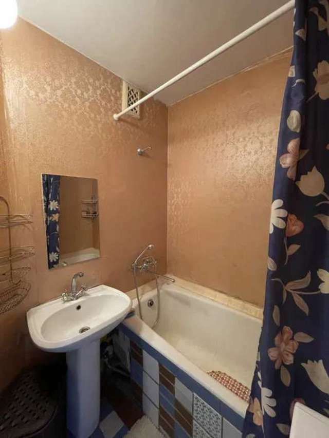 1838890624657875