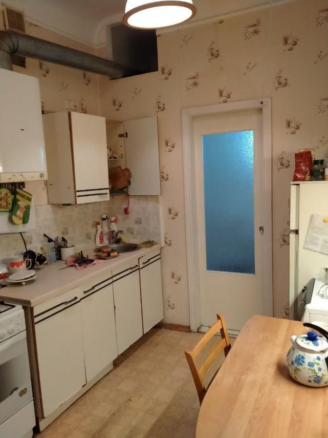 1842423953598875
