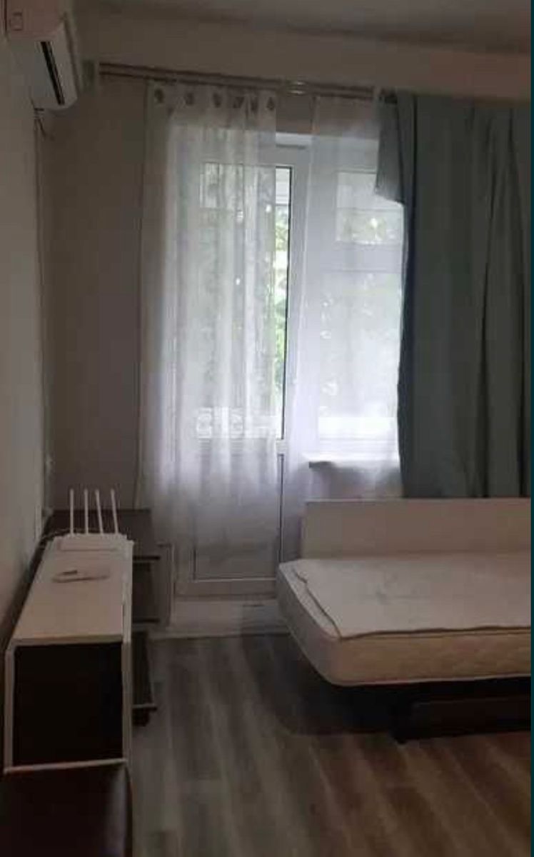 1833819037297876
