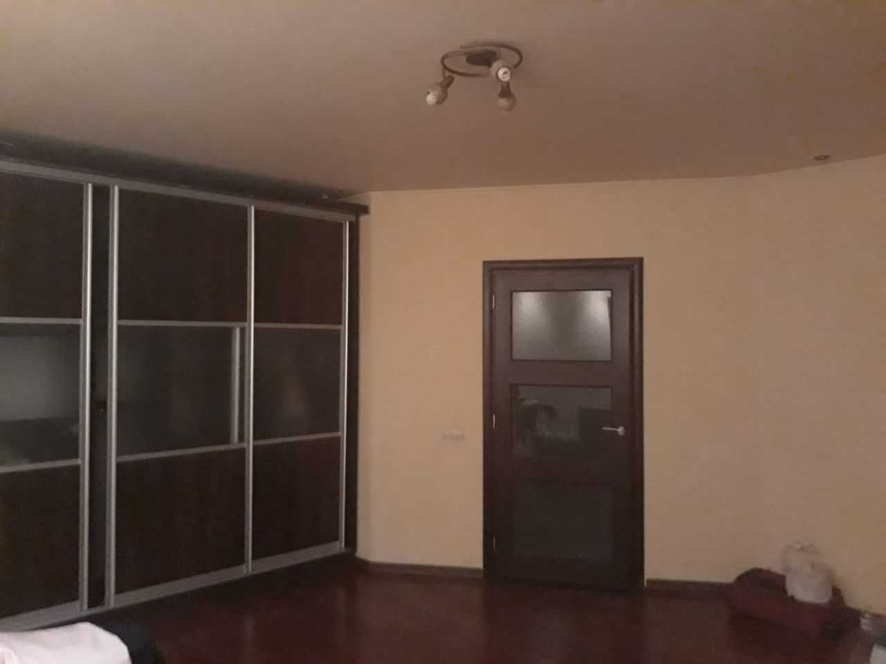 1833357890611877