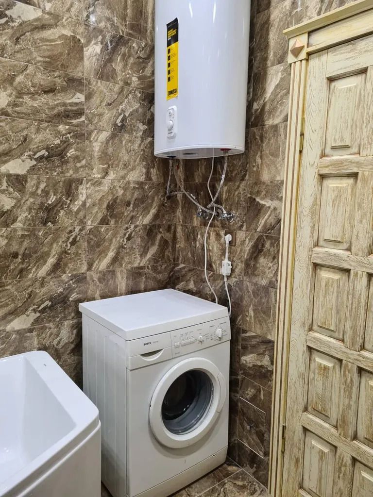 1837616418232877