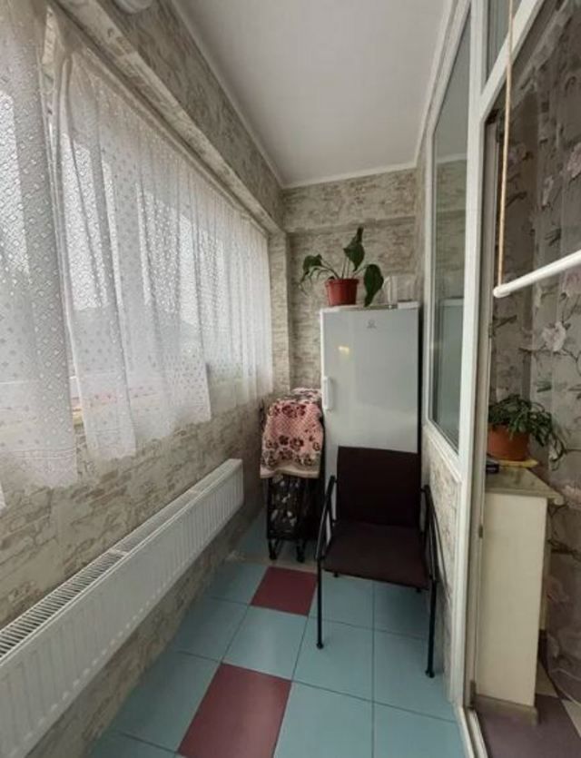 1839235373633877