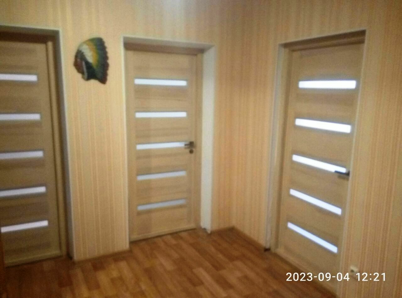 1776378635130878