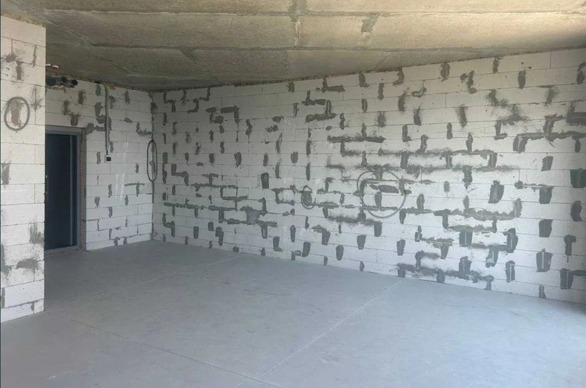 1834200382274878