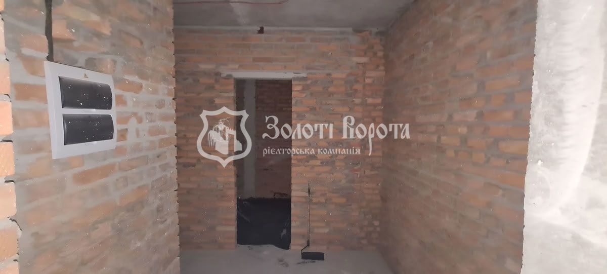 1837607895569878