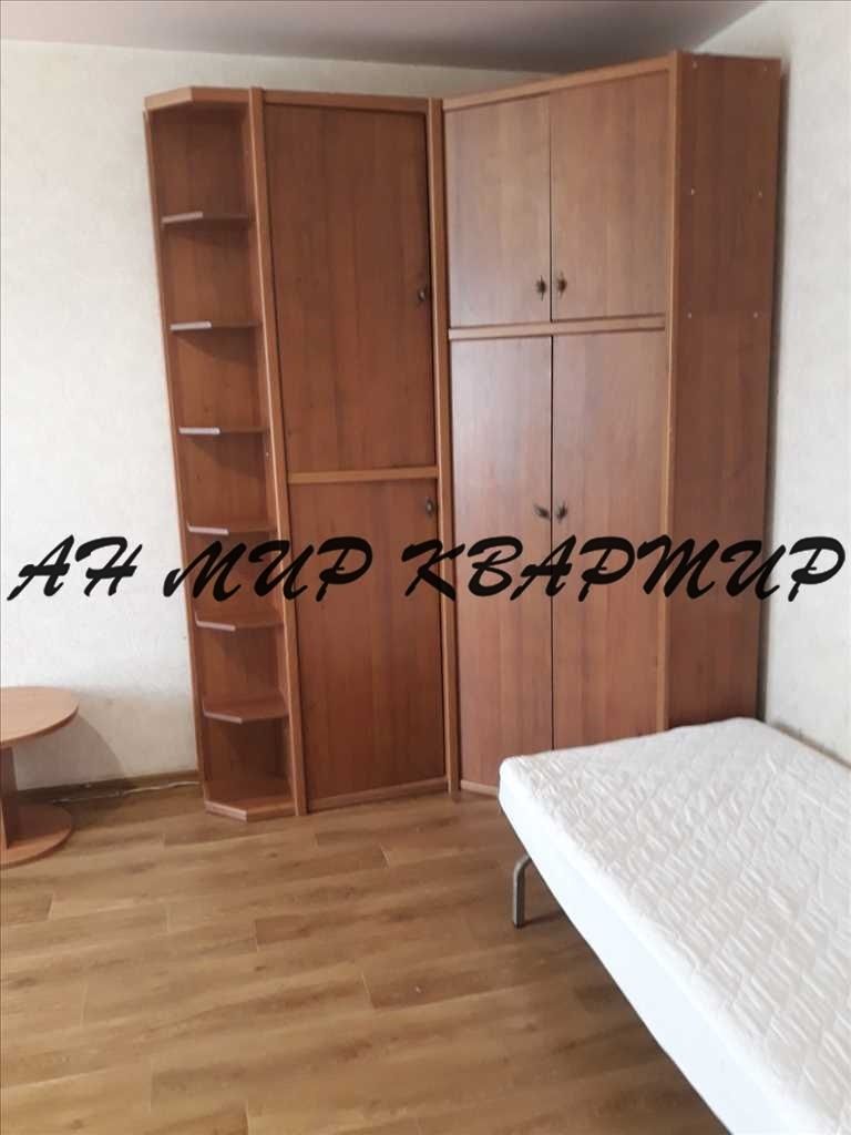 1832657215967879