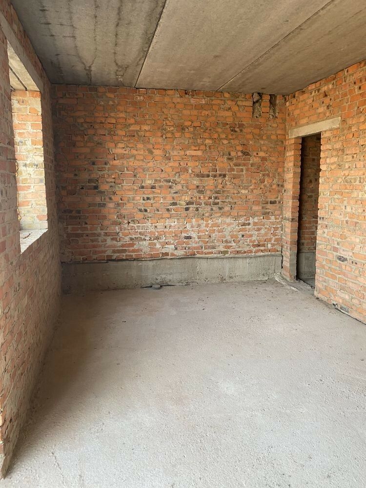 1837815418672879